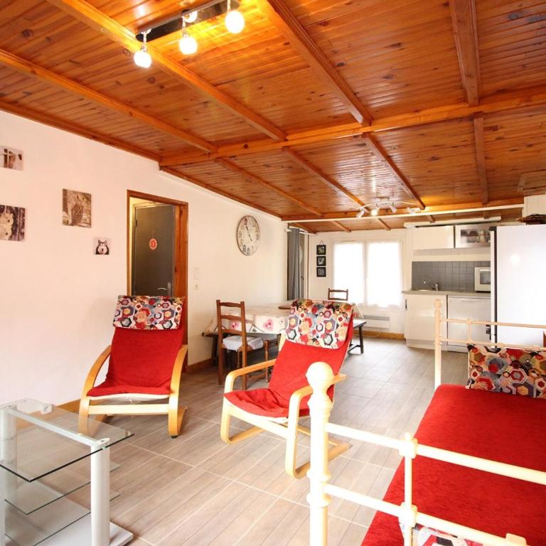 LE MONT-DORE Appartement 10 couchages avec WIFI, animaux admis - FR-1-415-166 - Appartamento - 4