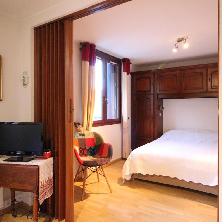 Appartement F2 au dernier étage avec balcon, wifi et parking - FR-1-415-187 - Apartment - 5