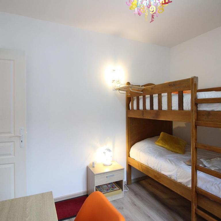 Appartement F4 au 2ème étage, proche centre, WIFI, 6 couchages - FR-1-415-191 - Apartment - 10