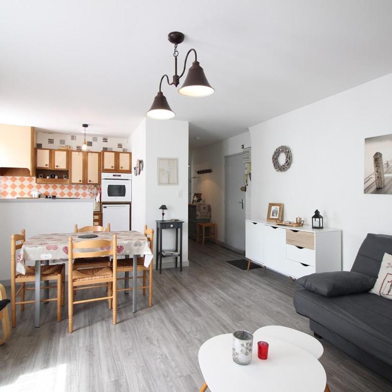 Appartement T2 Centre-Ville, 6 Couchages - FR-1-415-189 - Apartment - 6