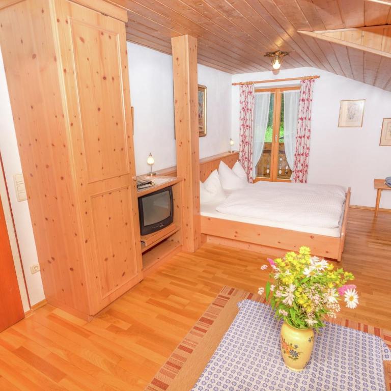 Pleasant Apartment in Ruhpolding with Swimming Pool - Apartment - 17