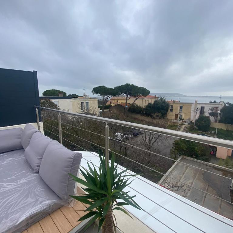 l'hippy chic jacuzzi superbe vue étang de Thau - Appartement - Vue sur Piscine - 24