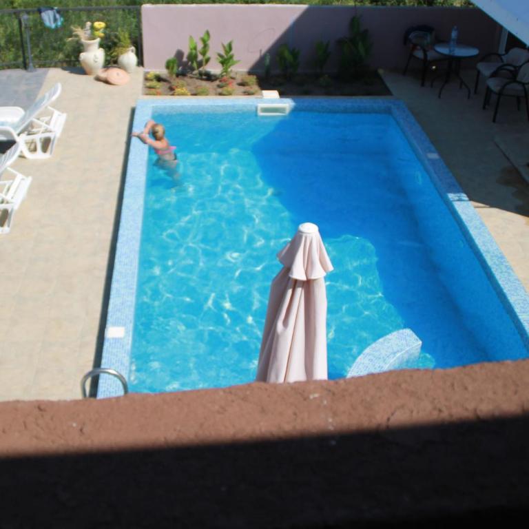 Apartments Lav Costas - Apartment with Pool View - 1