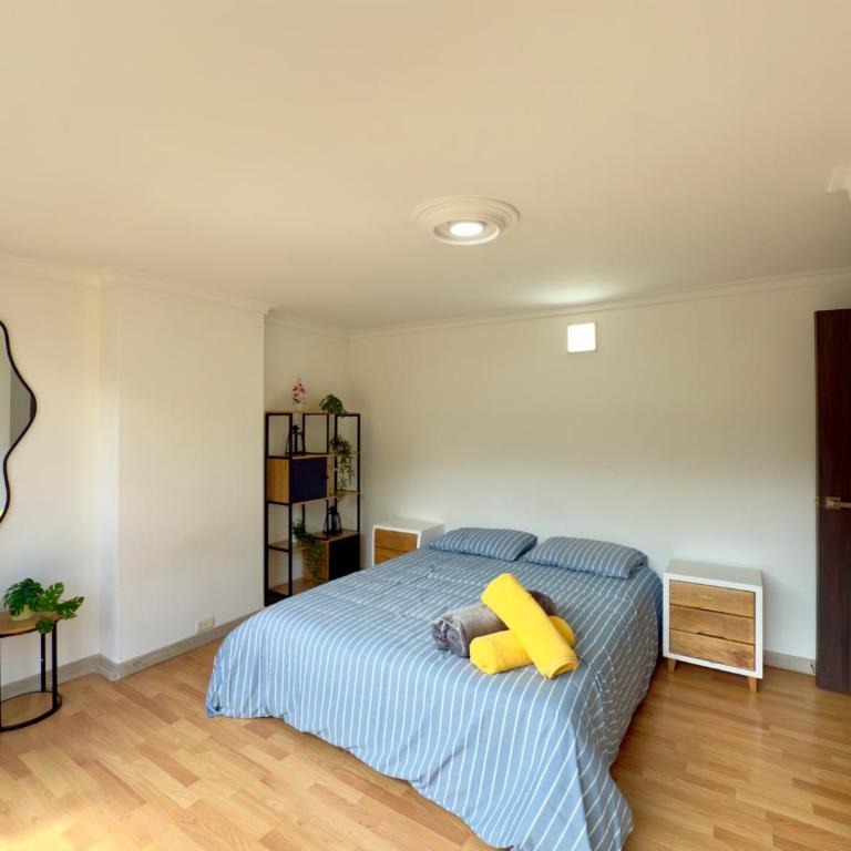 4br 240 M Pool Next To El Tesoro Mall - Apartamento - 48