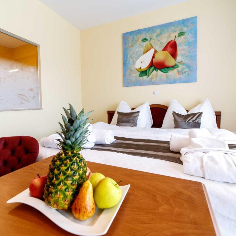 VULKAN Residenz Hotel I Self Check-in - Doppelzimmer mit Zustellbett - 5