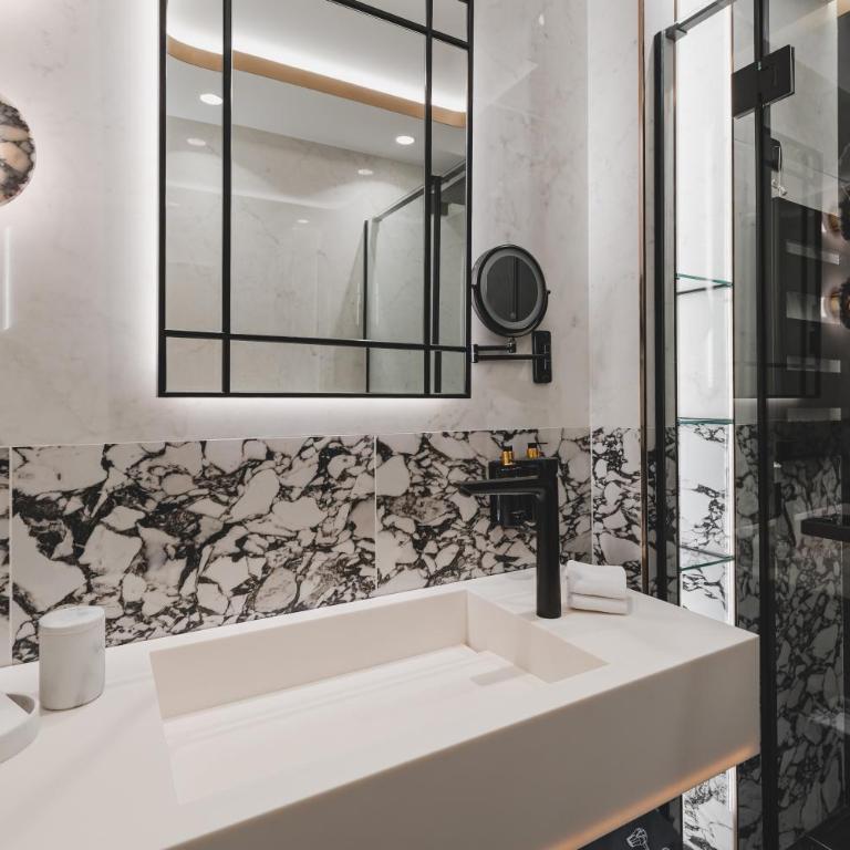 Luminoso Boutique Hotel - Premium Double Sea View Room - 1