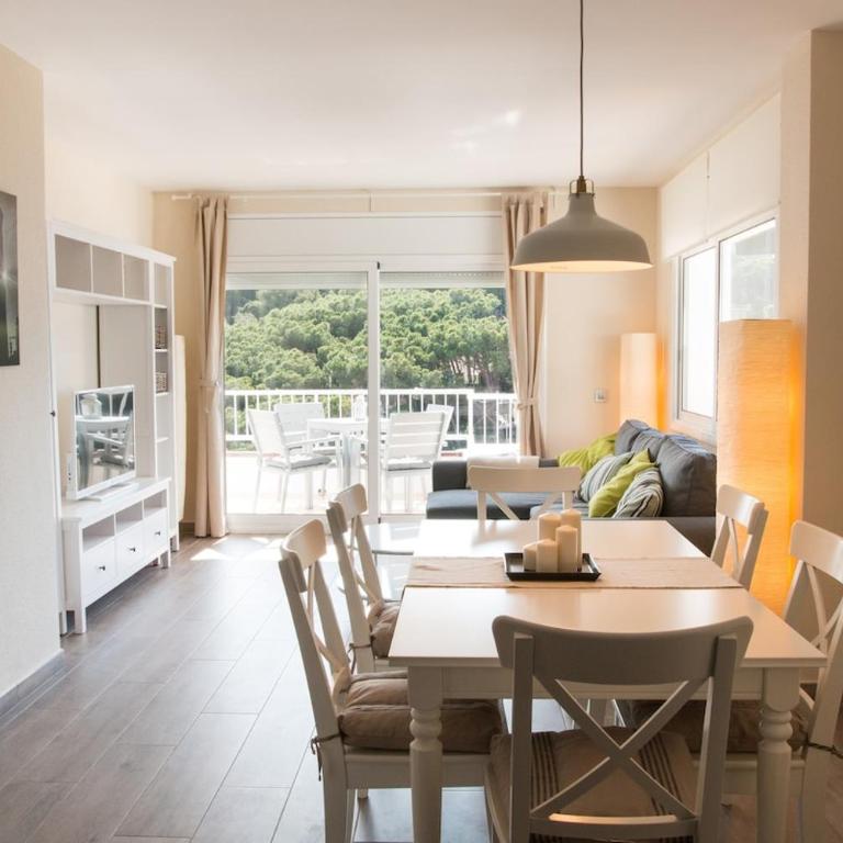SeaHomes Vacations - Seafront Apt Fenals & PKG - Apartamento de 3 dormitorios - 29