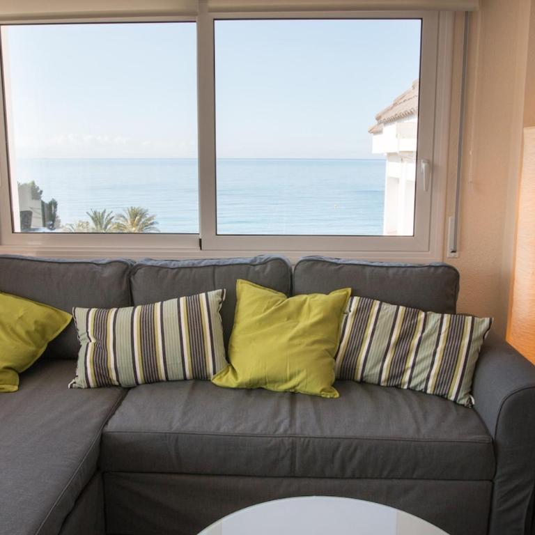 SeaHomes Vacations - Seafront Apt Fenals & PKG - Apartamento de 3 dormitorios - 42