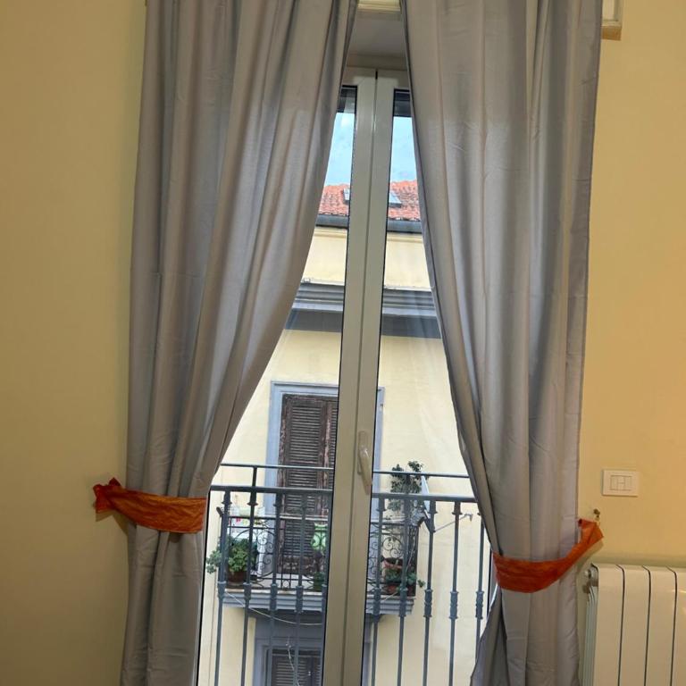Sisella Home - Duomo by Napolipopart - Appartamento con 3 Camere da Letto - 88