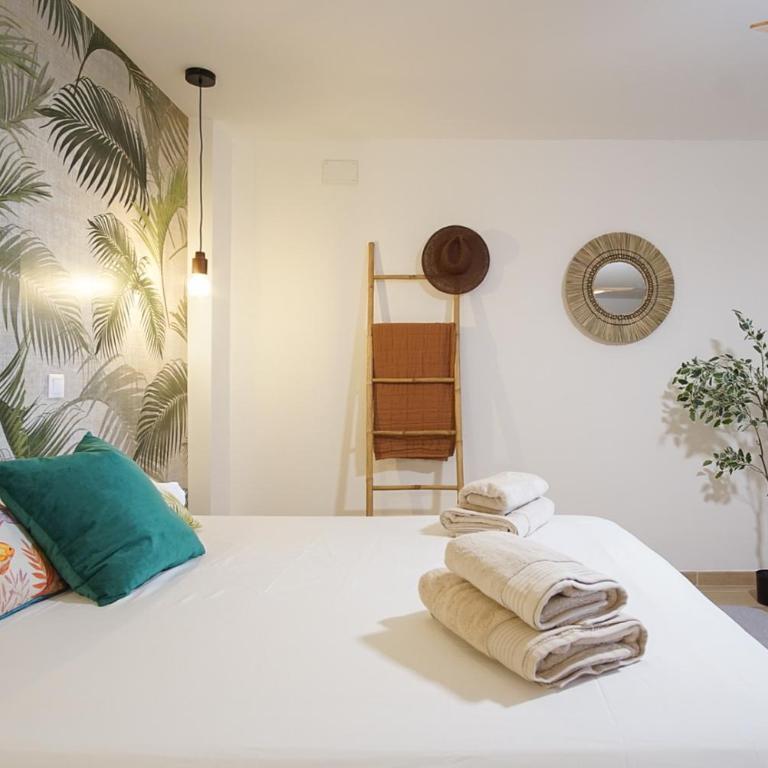 LaNuza Beach Front - One-Bedroom Apartment - 9