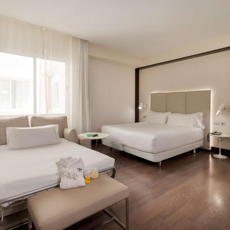 NH Madrid Lagasca - Family Room - 1