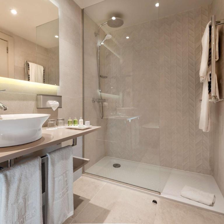 NH Madrid Lagasca - Standard Double or Twin Room with View - 2
