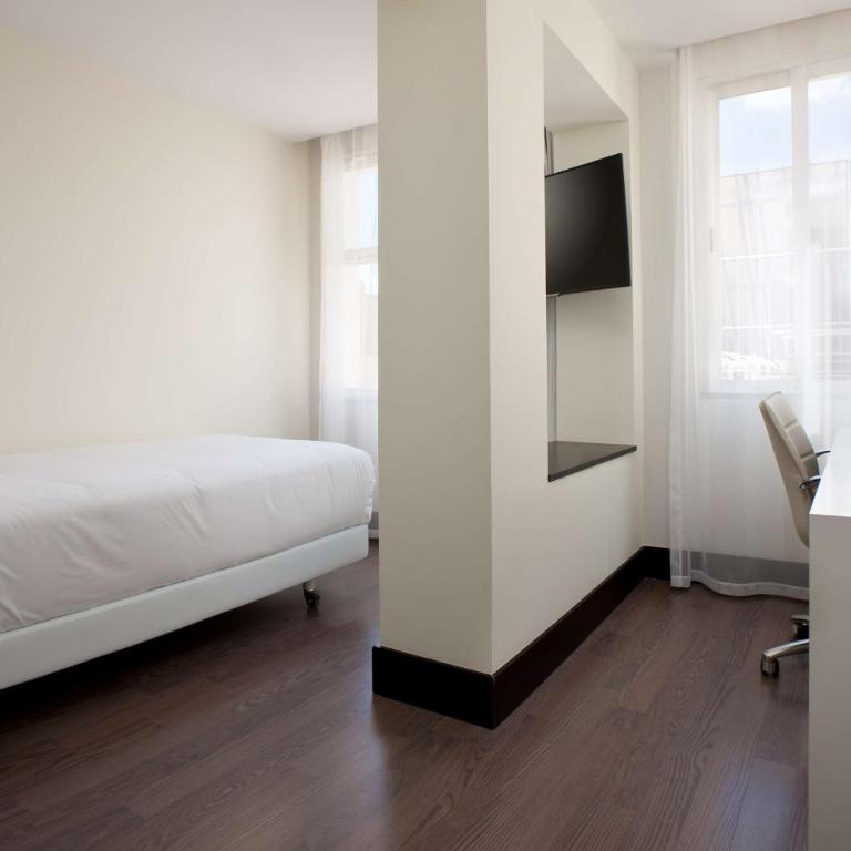 NH Madrid Lagasca - Standard Single Room - 4