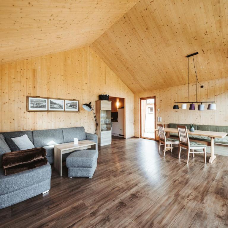 Regitnig - 4 Sterne Hotel und Chalets - Chalet mit 2 Schlafzimmern - 4