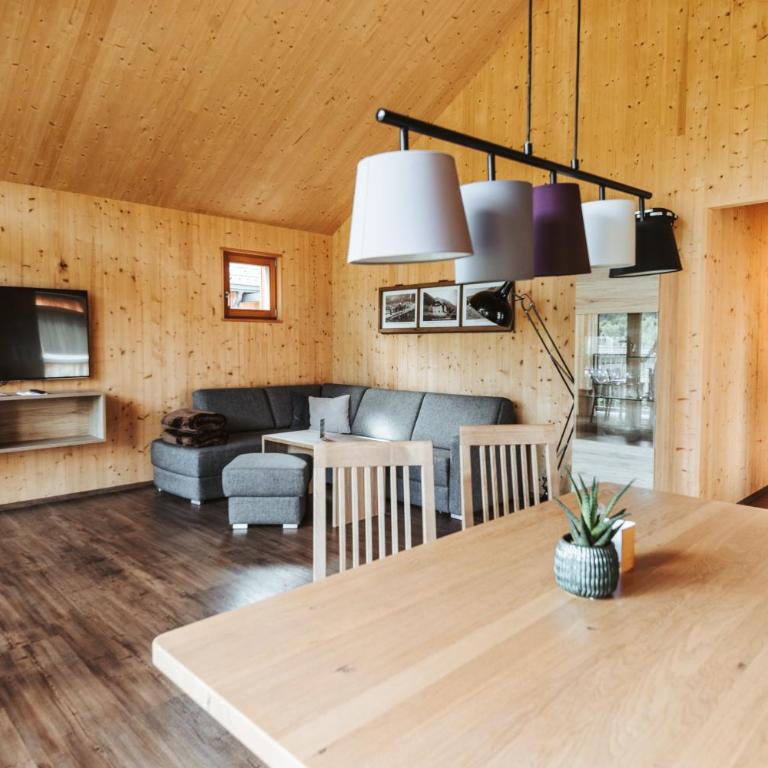 Regitnig - 4 Sterne Hotel und Chalets - Chalet mit 2 Schlafzimmern - 5