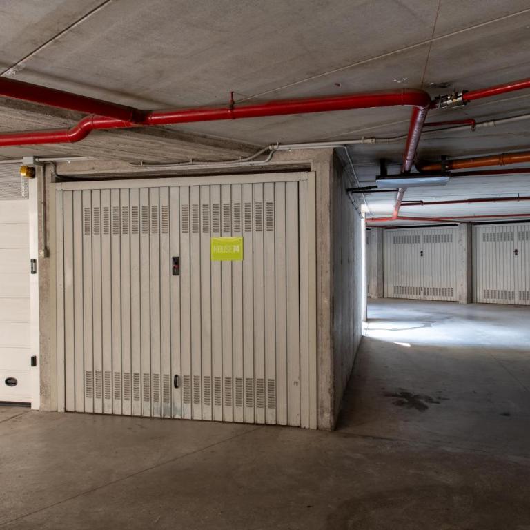 House 74 - Reserved Parking - One-Bedroom Apartment - 34