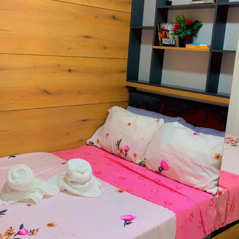 Clementine - One-Bedroom Apartment - 27