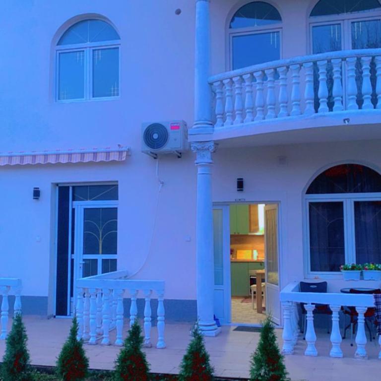 Clementine - One-Bedroom Apartment - 36