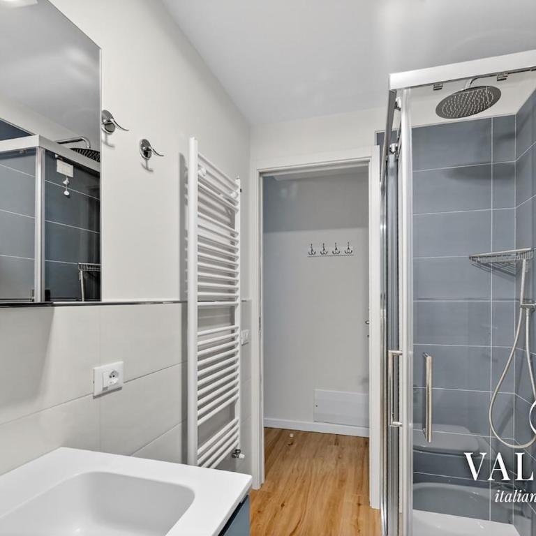 Villa Blu Lucca- Pool and Parking 10 Min from Lucca - Villa con 3 Camere da Letto - 21