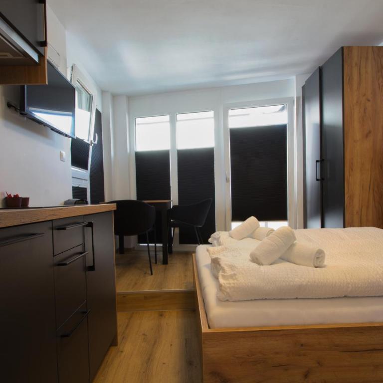 myQuartier City Chalets digital self check in - Studio S mit Balkon - 6