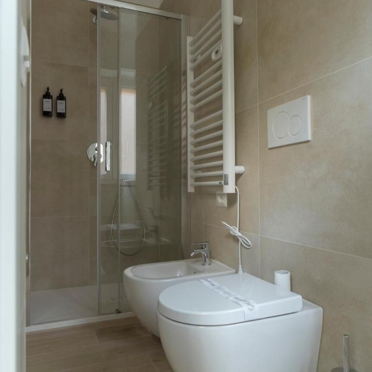 EUR Suites - One-Bedroom Apartment - 1