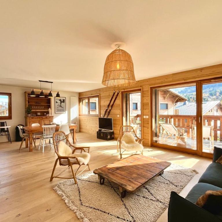 Bright apartment with balcony and stunning views - Apartamento - 1