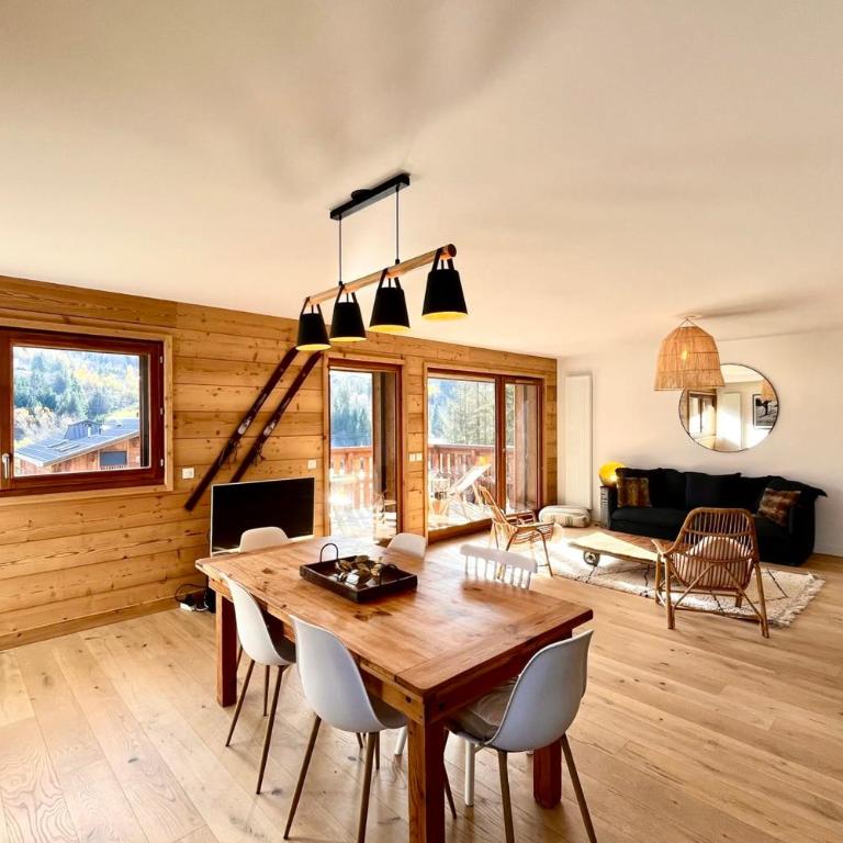 Bright apartment with balcony and stunning views - Apartamento - 6