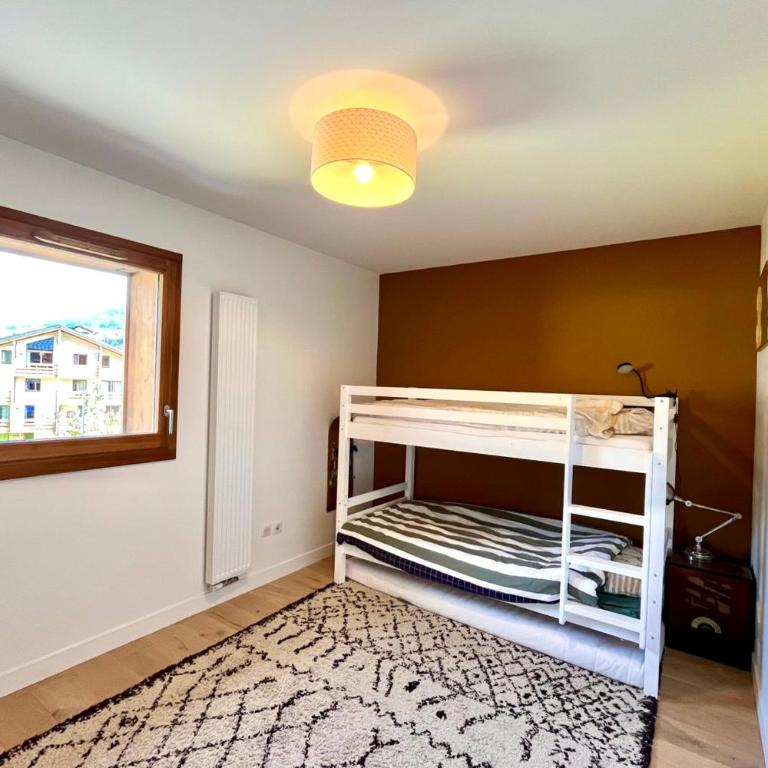Bright apartment with balcony and stunning views - Apartamento - 13