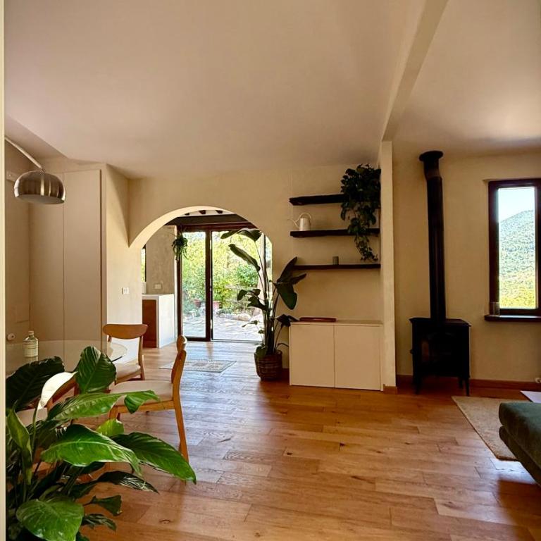 Sorgiva - One-Bedroom House - 16