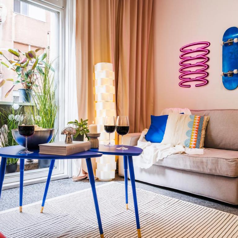 Velvet Stay 120m2 with Foosball Old Town - Three-Bedroom Premium Apartment - 17