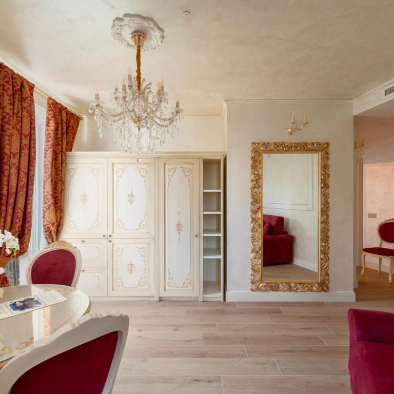 Relais Empire - One-Bedroom Apartment - Separate Building - 19
