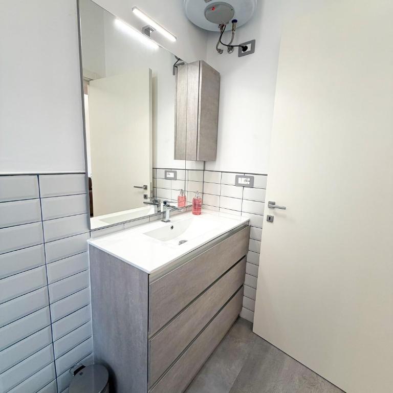 A due passi dal Mare e dal Centro Città - Appartamento con 1 Camera da Letto - 5