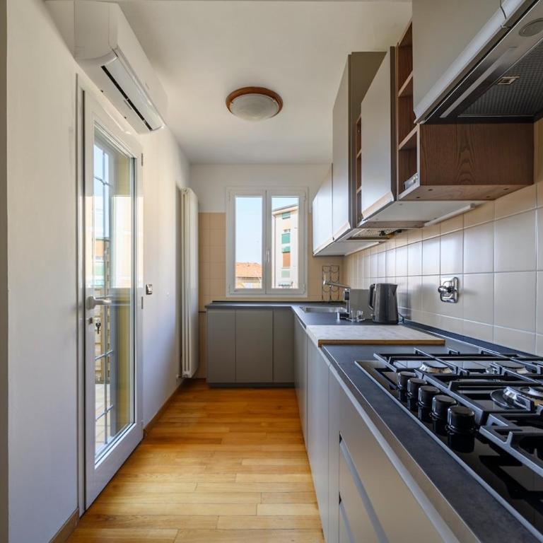 BolognaCentro 2Bedr and Terrace Near Central Station - Appartamento con 2 Camere da Letto - 5