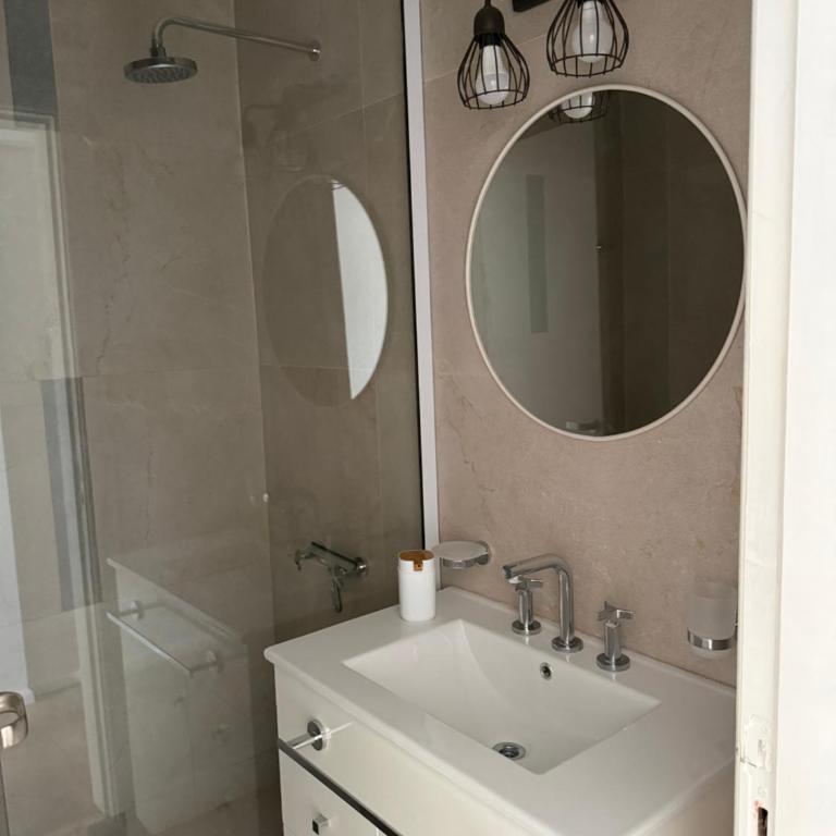 Hermoso departamento frente al mar en Necochea - Apartamento de 2 dormitorios - 4