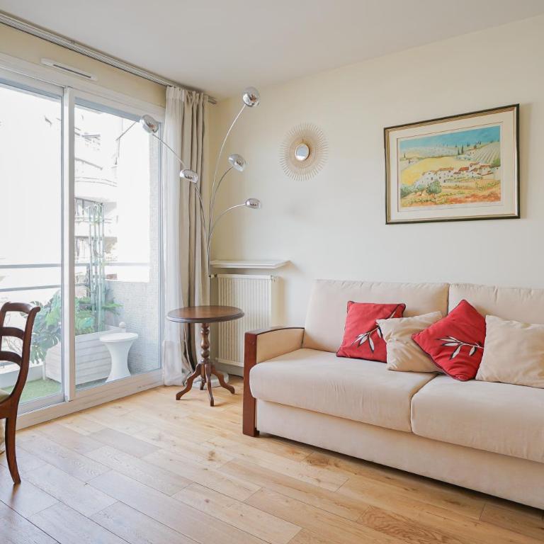 Parisian Elegance and Charm - Appartement 2 Chambres - 9
