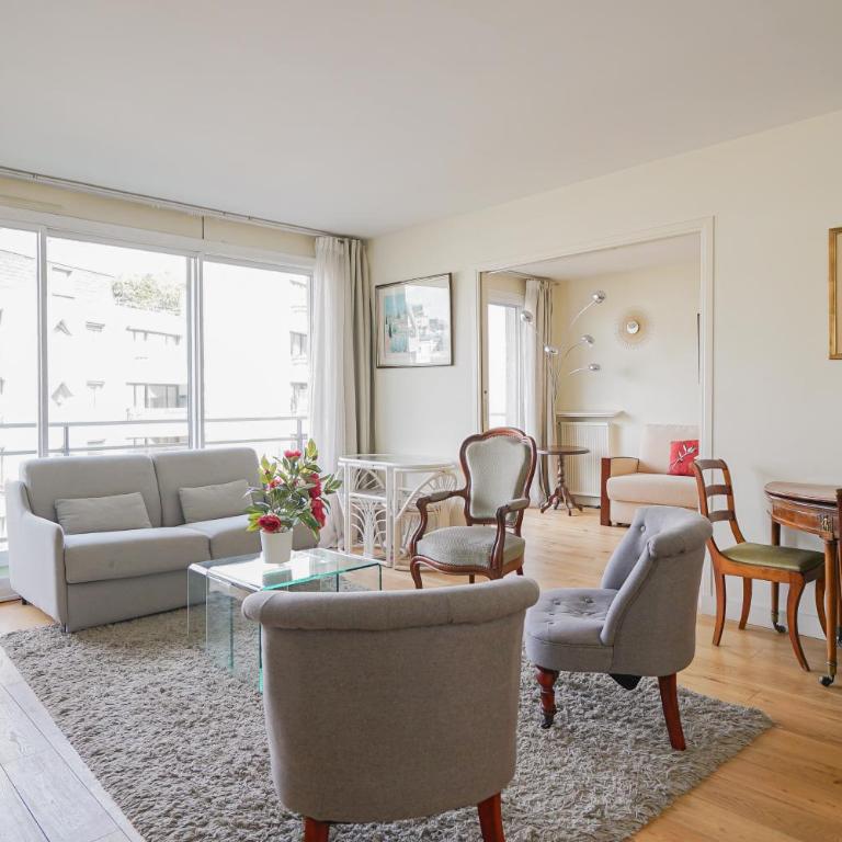 Parisian Elegance and Charm - Appartement 2 Chambres - 13