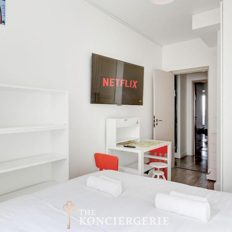 Appartement de 3 chambres avec Balcon à proximité de l'Arc de triomphe - Appartement - 14