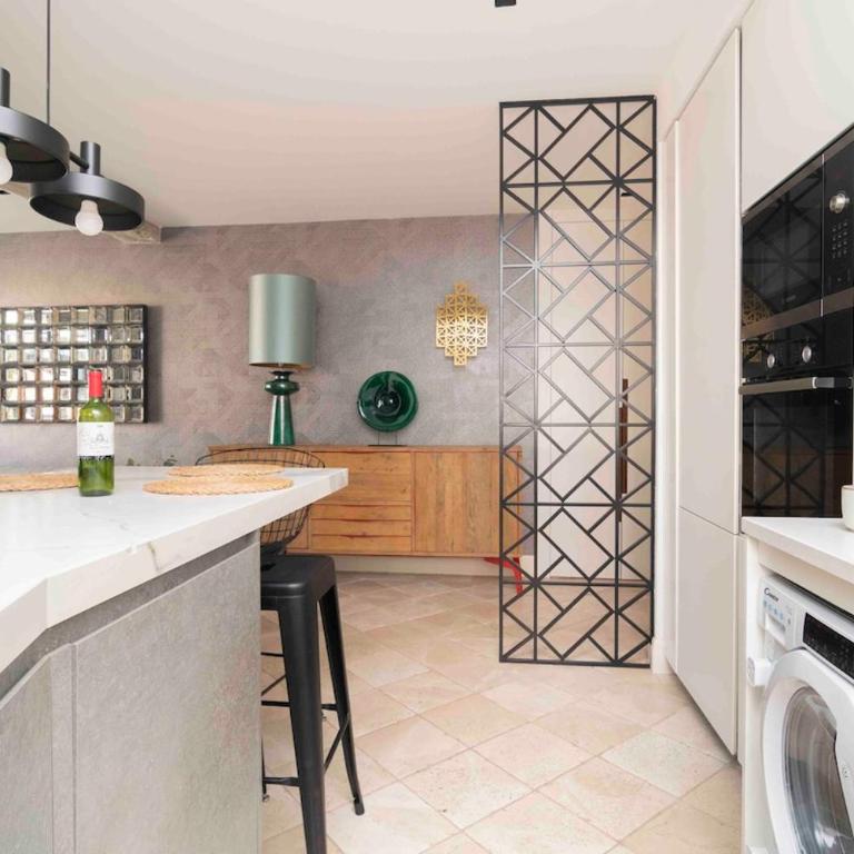 Ático exclusivo junto a Plaza Mayor - Two-Bedroom Apartment with Balcony and Terrace - 7