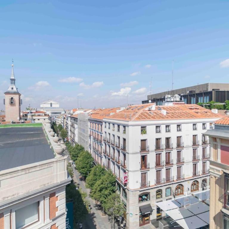 Ático exclusivo junto a Plaza Mayor - Two-Bedroom Apartment with Balcony and Terrace - 47