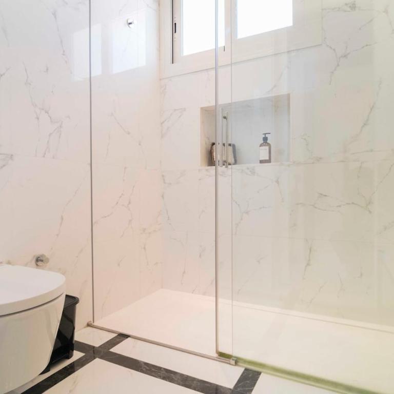 Ático exclusivo junto a Plaza Mayor - Two-Bedroom Apartment with Balcony and Terrace - 25