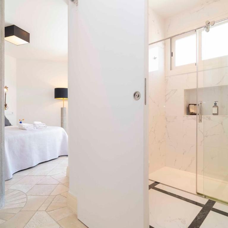 Ático exclusivo junto a Plaza Mayor - Two-Bedroom Apartment with Balcony and Terrace - 27