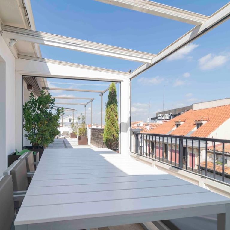 Ático exclusivo junto a Plaza Mayor - Two-Bedroom Apartment with Balcony and Terrace - 45