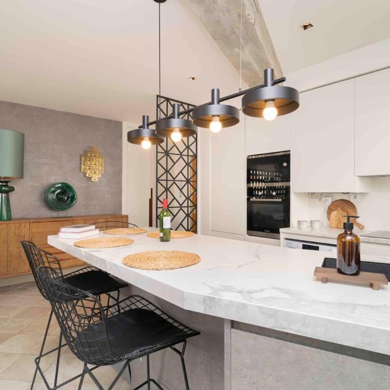 Ático exclusivo junto a Plaza Mayor - Two-Bedroom Apartment with Balcony and Terrace - 14