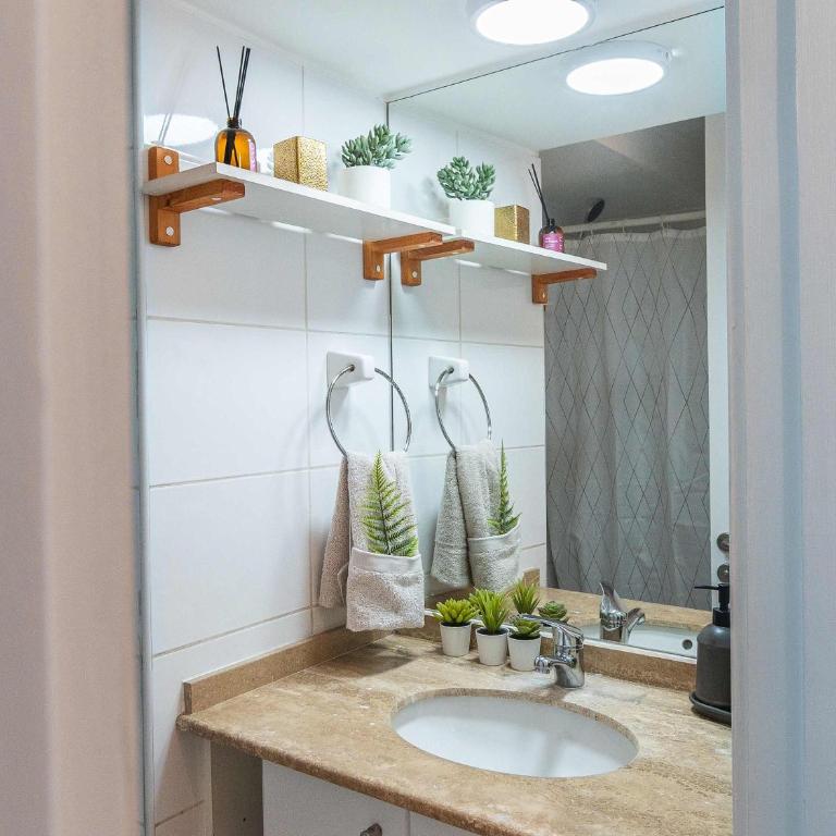 HOM I Lastarria Wifi Piscina Metro Univ Catolica - Apartment - 55