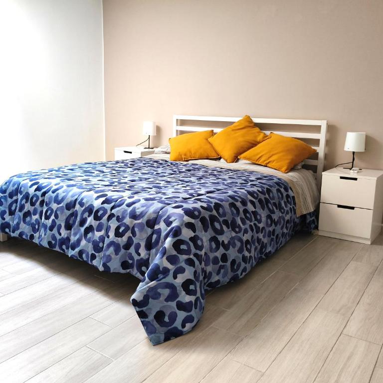Attico con terrazzo al centro storico di Catania - Appartamento con 2 Camere da Letto, Terrazza e Vista Mare - 9