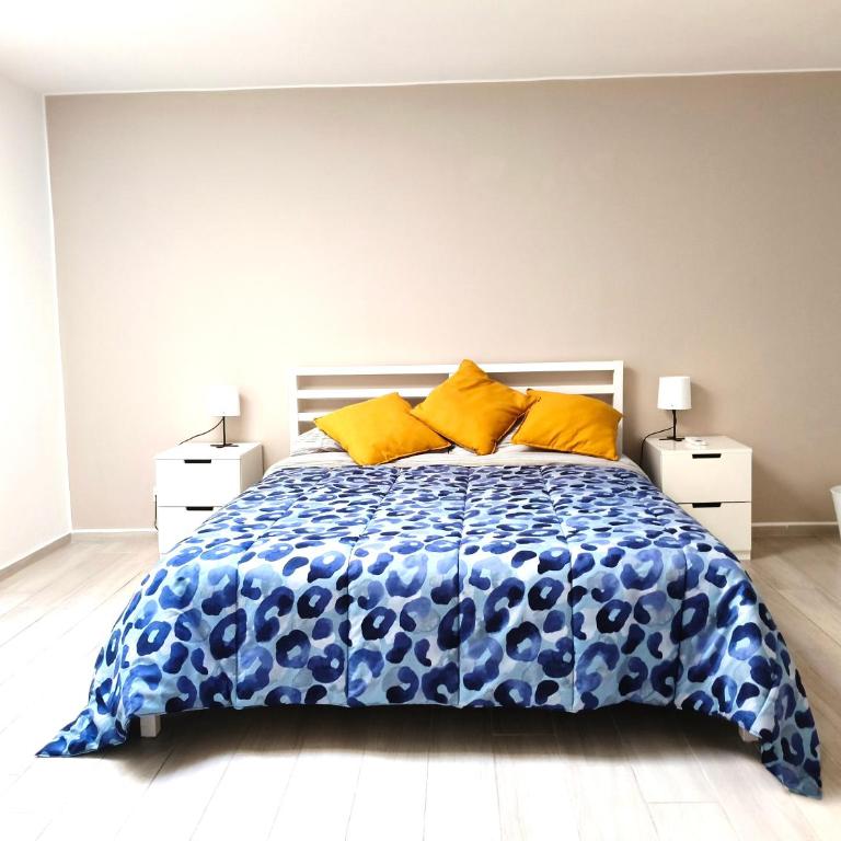 Attico con terrazzo al centro storico di Catania - Appartamento con 2 Camere da Letto, Terrazza e Vista Mare - 8