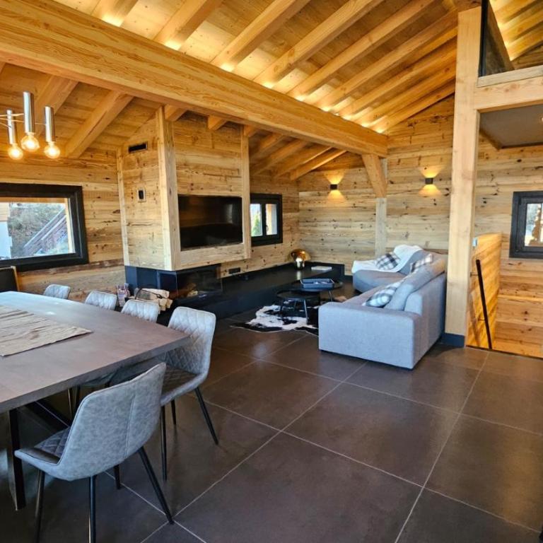 Chalet 4 Saisons ski aux pieds - Chalet - 2