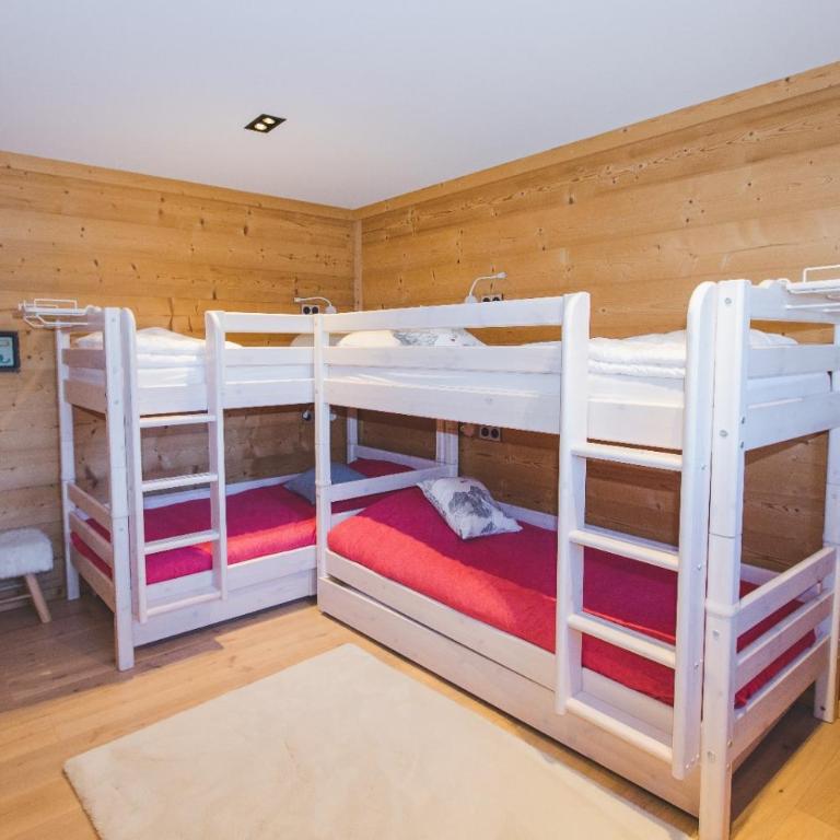 Chalet Nest Lodges - Four-Bedroom Chalet - 6