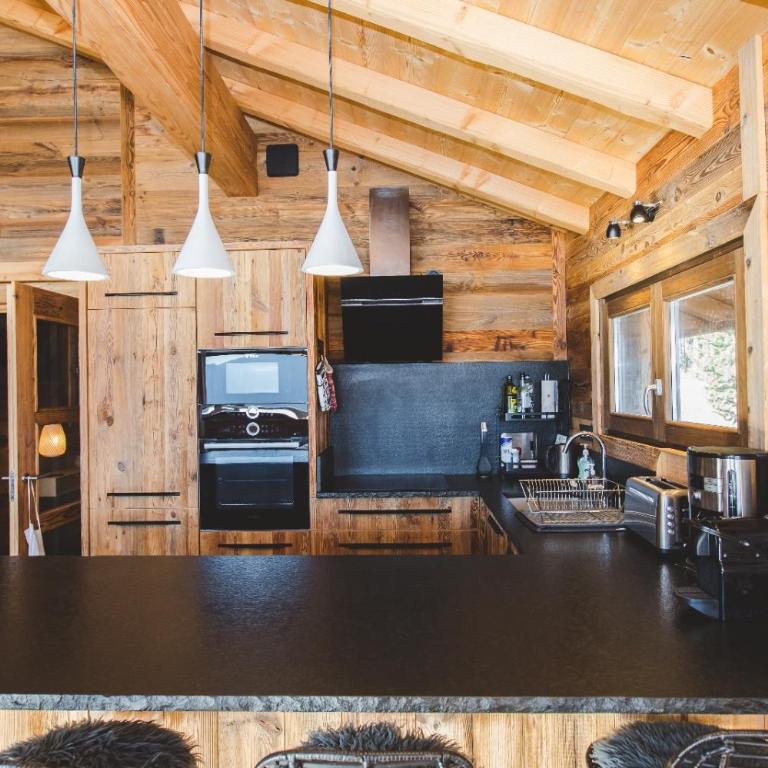 Chalet Nest Lodges - Four-Bedroom Chalet - 8