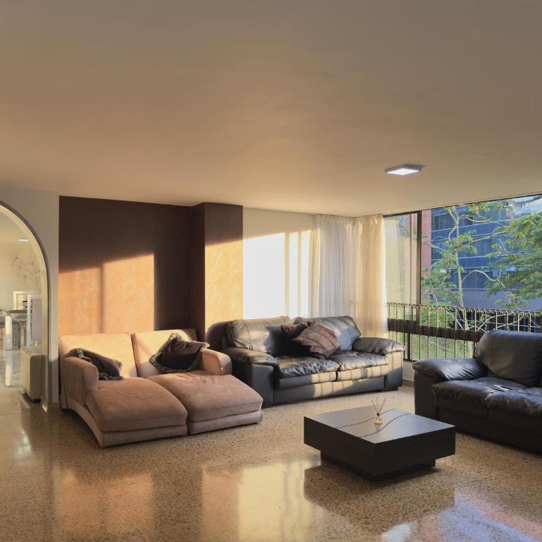 4br 232 M Apartment In El Poblado, El Tesoro - Apartamento - 11